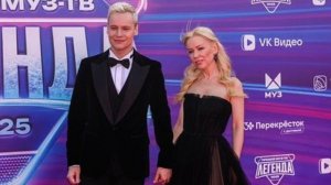 Не получилось скрыть_ Мизулина и Шаман рассказали о развитии своих отношений