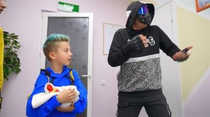 10 Способов Пронести Большую или Маленькую Челлендж! Нас Проверила Охрана !