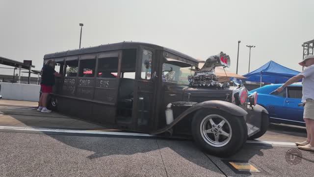 Авто выставка классических и нестандартных автомобилей  Talladega Motor "Bama" 2025