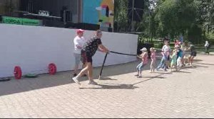 МЕРОПРИЯТИЯ В ПАРКЕ Маяковского СДАЧА НА Значок ГТО, ПО ГИРИ 16 КГ НОРМАТИВ НУЖНО ВЫПОЛНИТЬ 38 РАЗ.