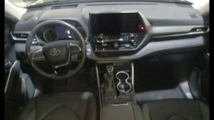 Toyota Highlander 7 мест
Год: 2022/08
Двигатель: 2.5 л  192 л.с. гибрид
Привод: полный