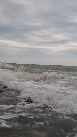 Море волнуется