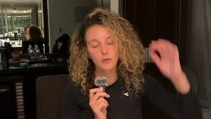 это сообщение найдет, перед большими переменами