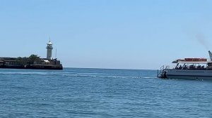 Ялта. Набережная имени В.И.Ленина. Море. Кофе. Теплоход. 28.05.2025. Крым. Crimea. Yalta.