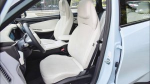 Geely Galaxy L7
Starship Edition
Год: 2023
Двигатель: 1.5 л  163 л.с. гибрид
Привод: передний