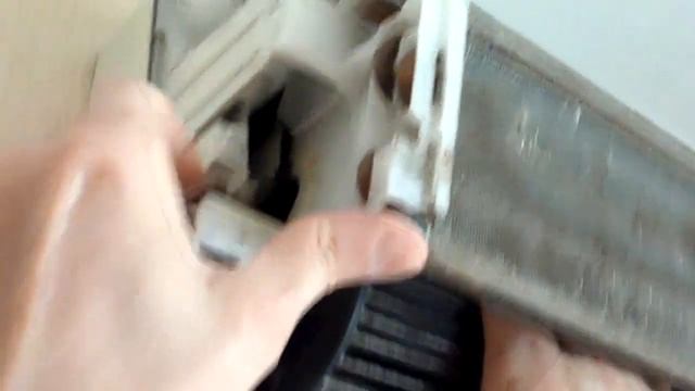 Чистка кондиционера сплит системы Panasonic, разборка внутреннего блока смотреть онлайн