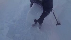 Антарктида, ст. Восток. заготовка снега 27.02.2014 (на видео дата не правильная)