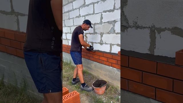 Сколько зарабатывает каменщик.