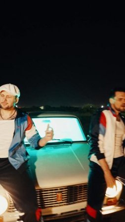 Ваш любимый стиль 90х)
Почему-то упала активность в ленте) Накидайте огонечков и комментов)