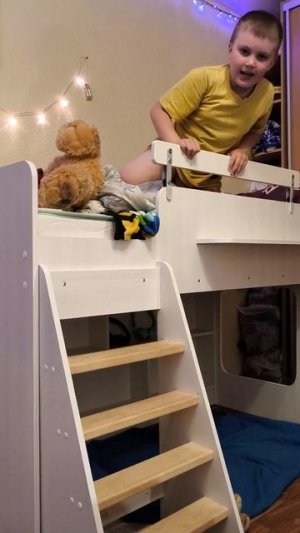 Купили детскую кровать
