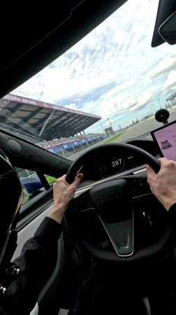 Игора драйв 297км/ч максимальная скорость на Tesla S Plaid. Вылет в гравий.