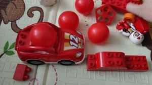 играем и строим машинки из лего дупло