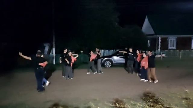 Ана шулай, вәт шулай, беҙҙекеләр арымай!