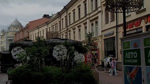 Стилизованные павильоны в рамках фестиваля "Лето в Москве"