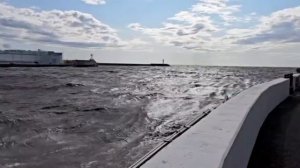 Дамбу в Петербурге открыли: 38-е морское нагонное наводнение предотвращено