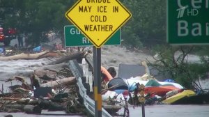 Растет количество жертв наводнения в Техасе