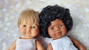 Пупсы Miniland 38 см. На обзоре 11 штук.