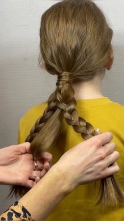 Простой способ заплести необычную косичку!