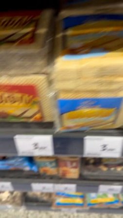 Украинские сладости в испанских продуктовых. И вафли «Артек» из… Молдавии