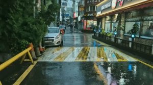 🇰🇷 Южная Корея - прогулка по рынку в дождливый день / 2025