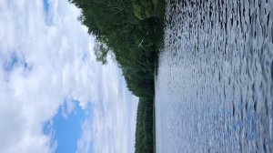 Прогулка по озеру на лодке