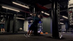 TRX bicep curl (Cгибание рук на бицепс)