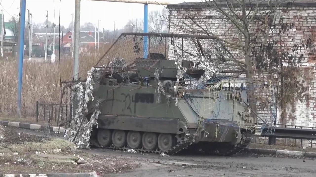 Бойцы бригады "Ветераны" показали трофеи, захваченные во время исторической операции в Судже