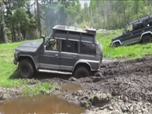 Выезжаем из болота Хутел 2025.