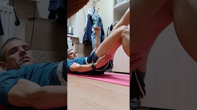Упражнение на заднюю поверхность бедра.