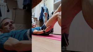 Упражнение на заднюю поверхность бедра.