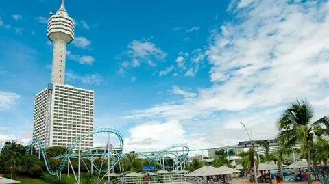 Таиланд Паттайя. Вечерняя прогулка по набережной до Русского рынка Pattaya park.