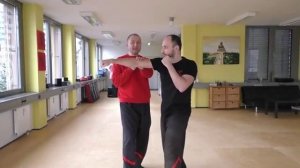 00-02-37_Реальный Вин Чун — Wing Tsun, который работает на улице