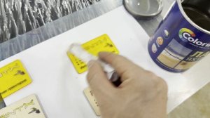 Тестирование воздействия яхтенного лака на фанеру и акрил с УФ печатью