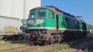 Тепловоз  ТЭ109 662 001 - 3 следует резервом