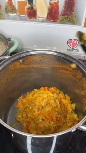 Рассольник на зиму. С этой заправкой блюдо приготовится за считанные минуты.