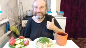 обед каша. патриарх Кирилл боится раскола и не зря. мукбанг. обжор. еда на камеру. диета. шизофрения