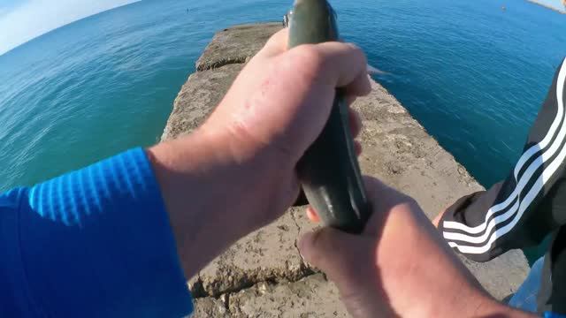 Рыбалка в Сочи. Проба пера! Пробуем ловить! Морской ультралайт и микроджиг!