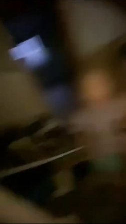 Судя по всему дети, которых избивает отец в одном из домов по улице Федора Тютчева...👇
