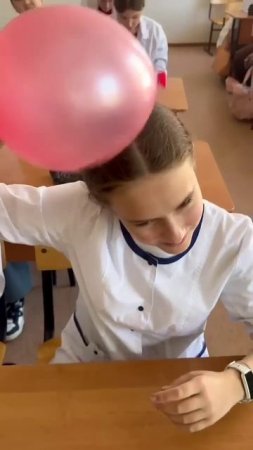 Электризация. Отделить перец от соли #physics #опыты