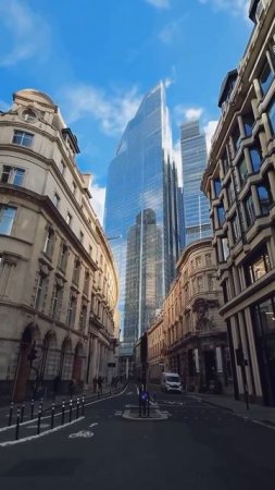Треднидл-стрит — улица в самом сердце Лондонского Сити, где сосредоточены крупнейшие банки страны