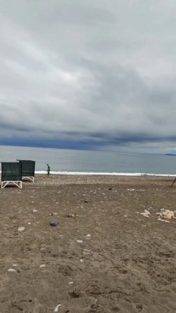 Пляж посёлка Агудзера в Абхазии