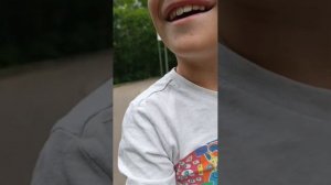 мой друг в парке пицца