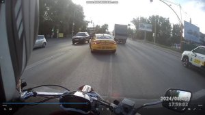 А мы за стоп линию, нам можно