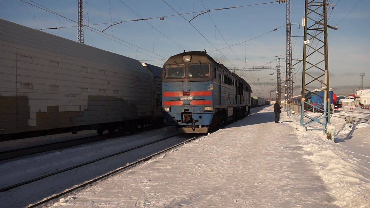Тепловоз 2ТЭ116У-0090. Резервом с приветливой бригадой.