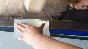 Как сделать фальцевое соединение (шов) на жести.Читайте описание.