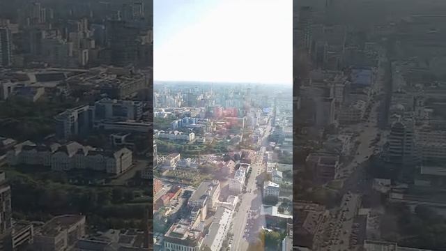 я показываю весь мир с высоты.