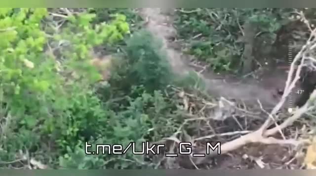 Кадры боевой работы 3-й общевойсковой армии "Южной" группировки войск по уничтожению пункта управ...