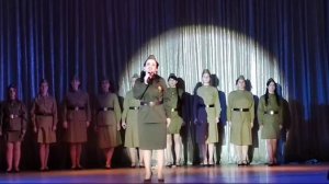 "Не женщины придумали войну", поёт Мастер сцены Алёна Ларькина!
