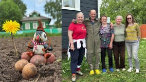 «Все едем на картошку!» или день в поле с командой кукольной галереи