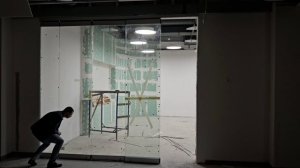 Стеклянная раздвижная стена в Белгороде